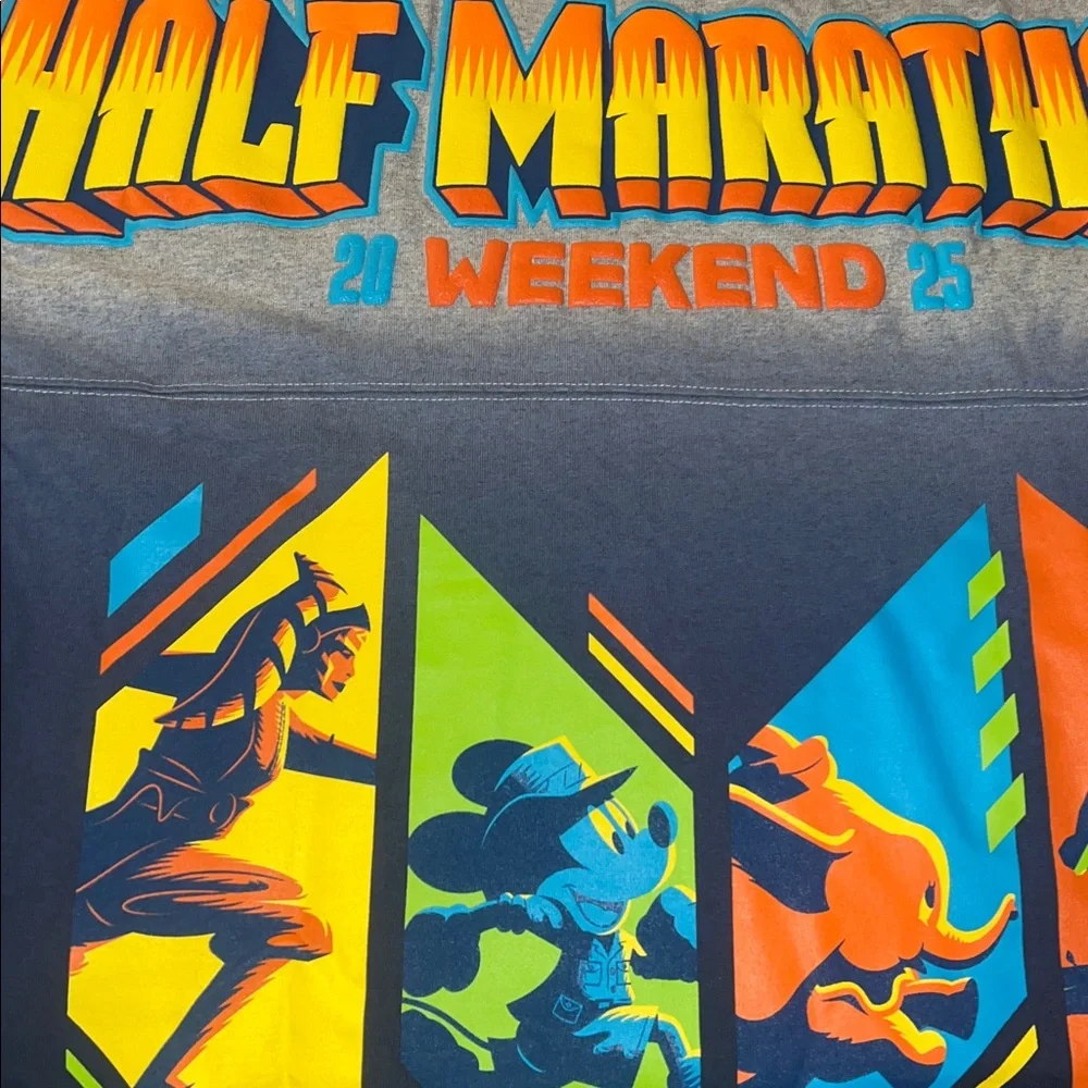 Disney runDisney Disneyland Half Marathon Weekend 2025 Spirit Jersey Small